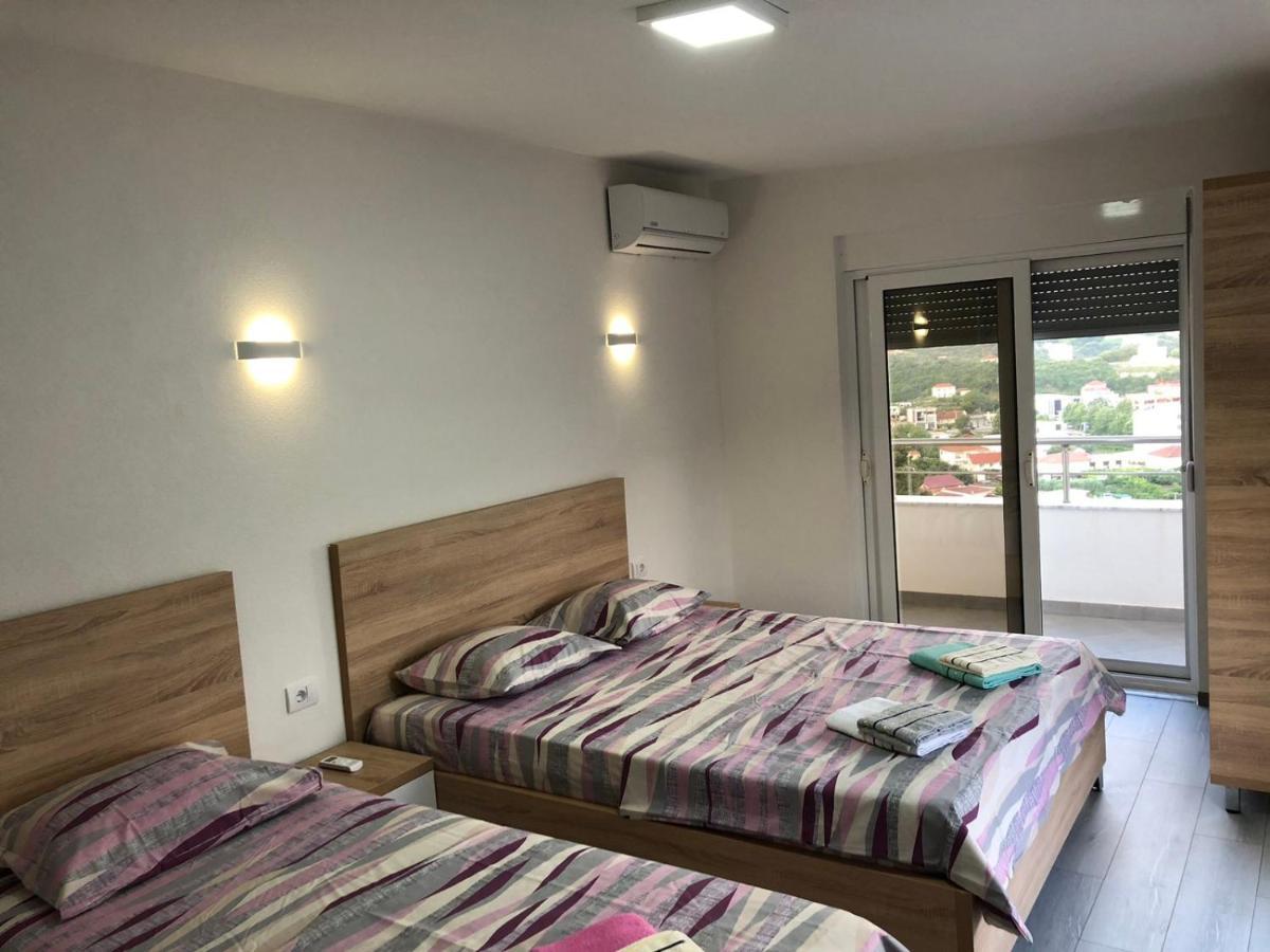 Apartments Rex Ulcinj Extérieur photo