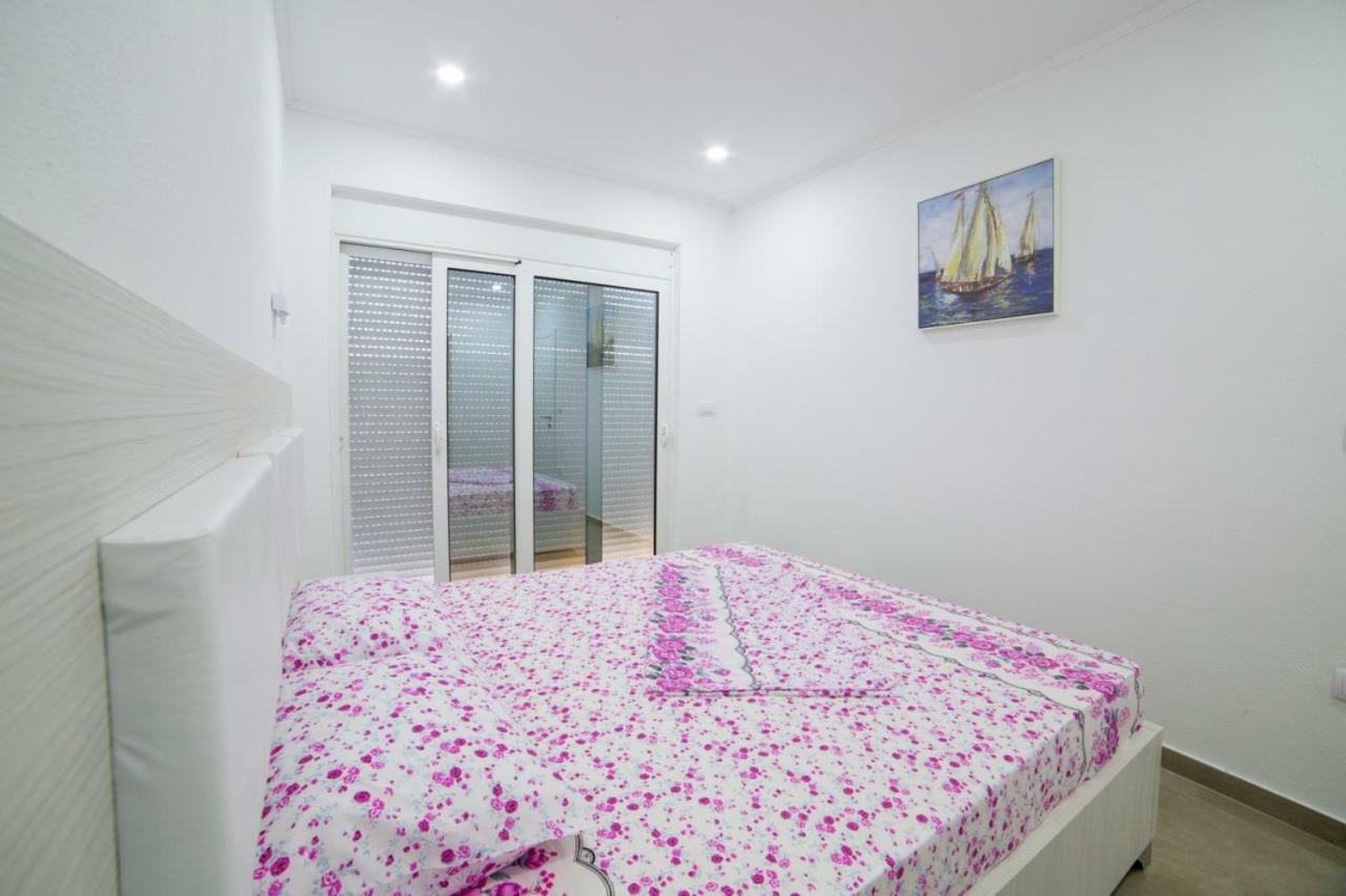 Apartments Rex Ulcinj Extérieur photo